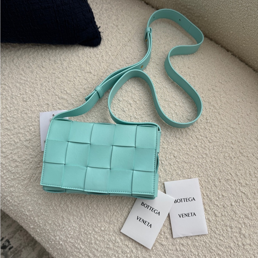 NWT Bottega Veneta - Small Intrecciato Leather Cassette Crossbody Bag - Picture 2 of 16